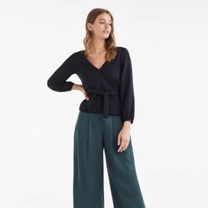VETTA The Gathered Sleeve Wrap Top